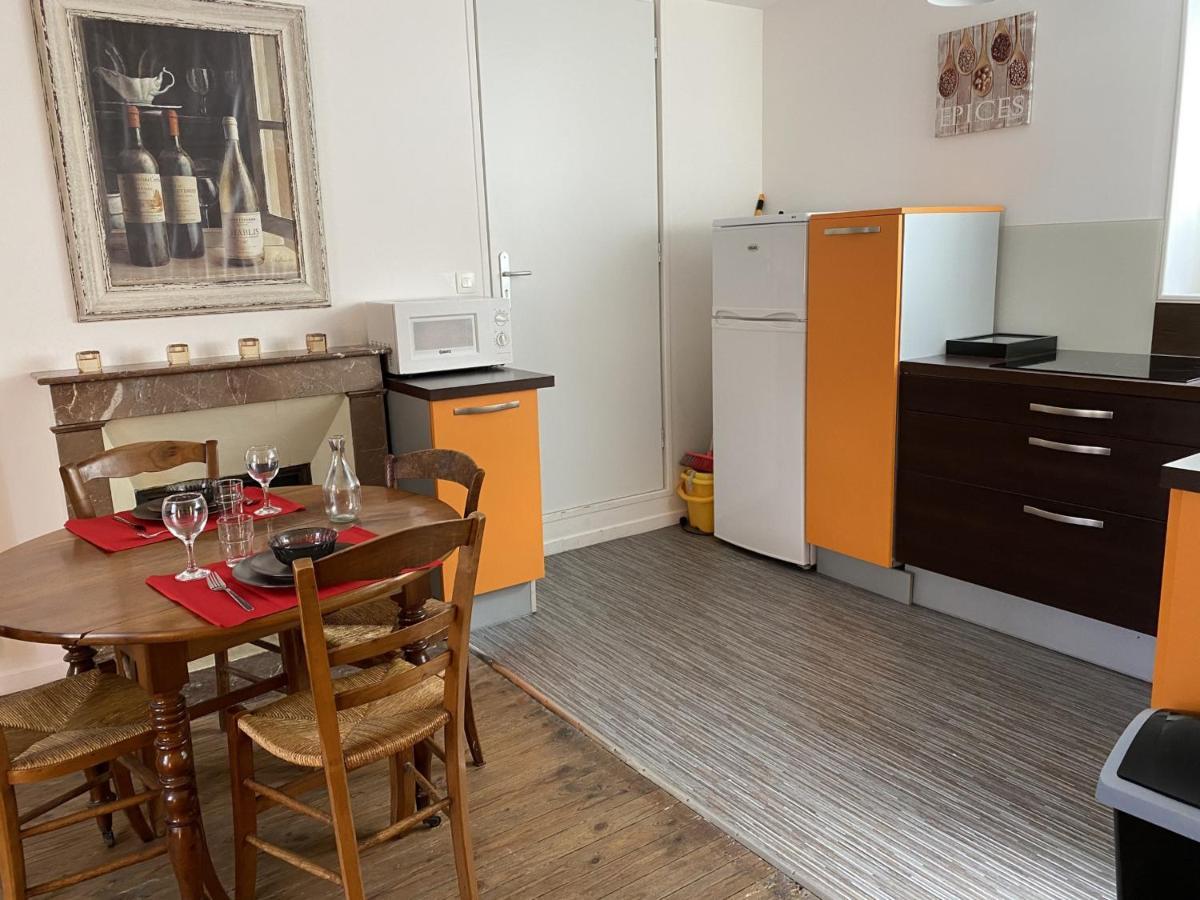 Apartament Charmant T2 Central Avec Wifi, A 15 Min Des Thermes, Parking Gratuit, Lave-Linge Et Seche-Linge Communs - Fr-1-541-98 La Roche-Posay Zewnętrze zdjęcie