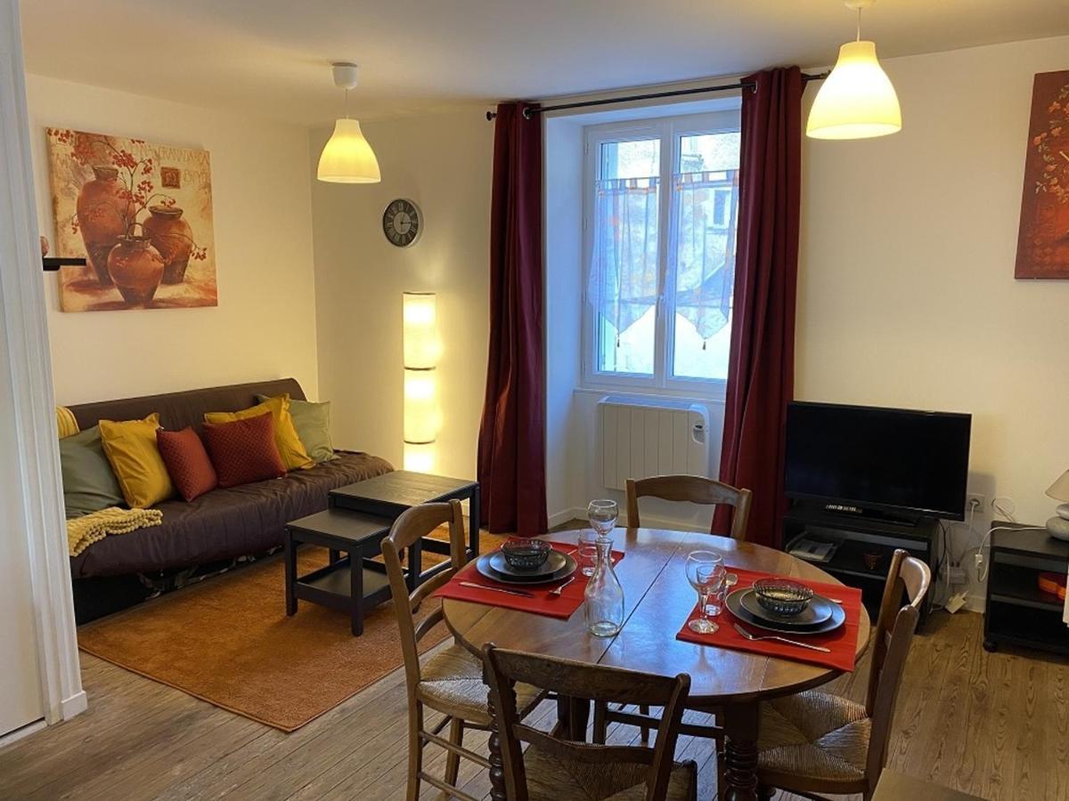 Apartament Charmant T2 Central Avec Wifi, A 15 Min Des Thermes, Parking Gratuit, Lave-Linge Et Seche-Linge Communs - Fr-1-541-98 La Roche-Posay Zewnętrze zdjęcie