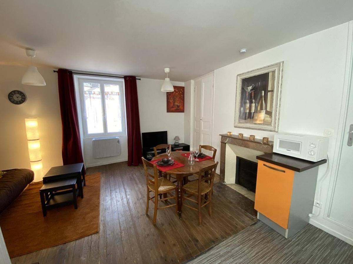 Apartament Charmant T2 Central Avec Wifi, A 15 Min Des Thermes, Parking Gratuit, Lave-Linge Et Seche-Linge Communs - Fr-1-541-98 La Roche-Posay Zewnętrze zdjęcie